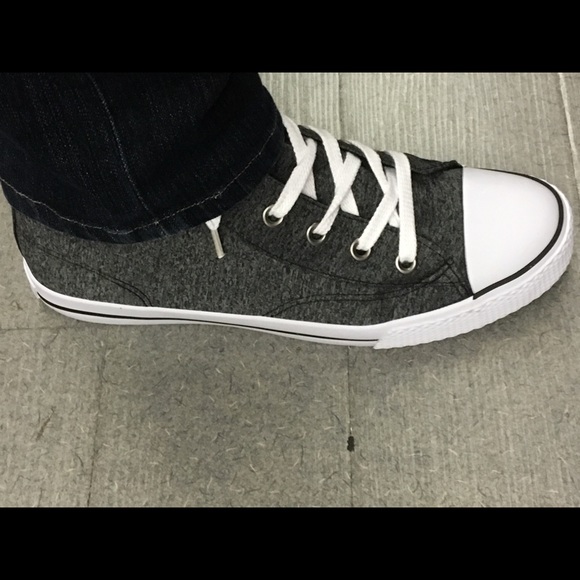 Airwalk Shoes - NIB Airwalk Women’s Sz 10 Gray Jersey High Shoes